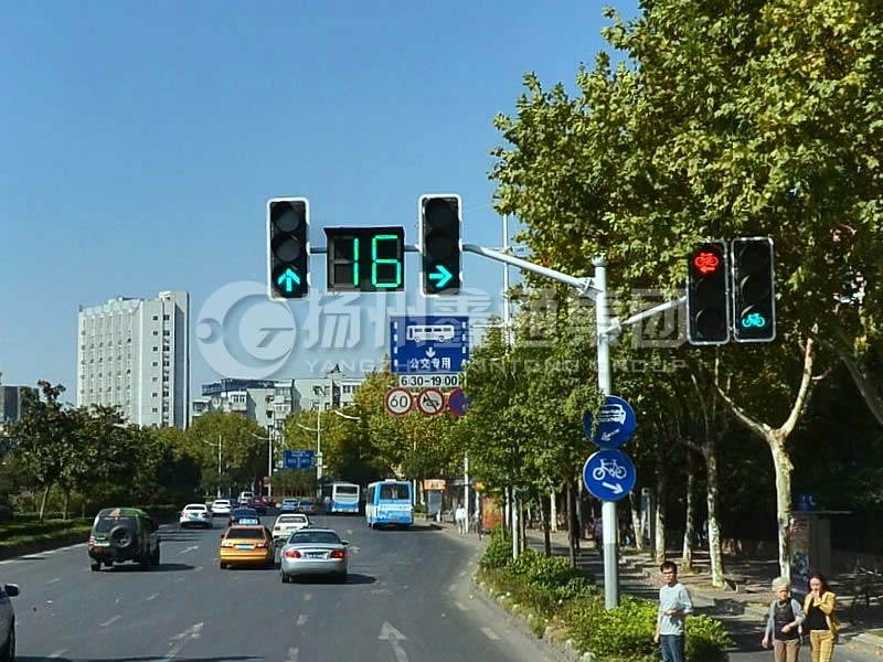 XHDG-039，燕翅信號(hào)燈桿，南京信號(hào)燈桿